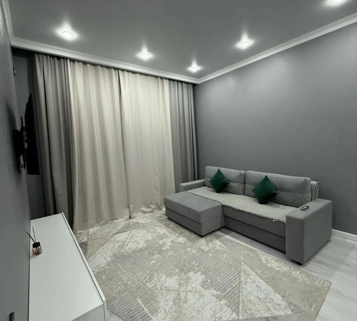 Apartment Апартаменты Alpamys Ботанический Сад Левый Берег Nur-Sultan  Kazakhstan